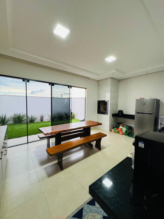 Imagem Casa com 3 Quartos à Venda, 172 m² em Aquarela Das Artes - Sinop Imagem Casa com 3 Quartos à Venda, 172 m² em Aquarela Das Artes - Sinop