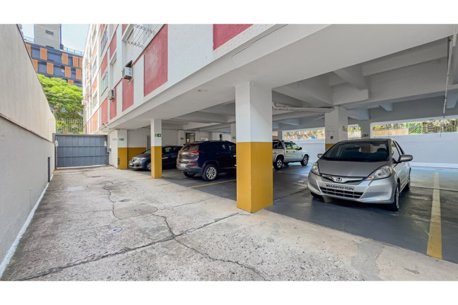 Imagem Cobertura com 3 Quartos à Venda, 185 m² em Passo Da Areia - Porto Alegre Imagem Cobertura com 3 Quartos à Venda, 185 m² em Passo Da Areia - Porto Alegre