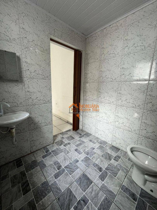 Imagem Casa com 5 Quartos à Venda, 180 m² em Vila Rosália - Guarulhos Imagem Casa com 5 Quartos à Venda, 180 m² em Vila Rosália - Guarulhos