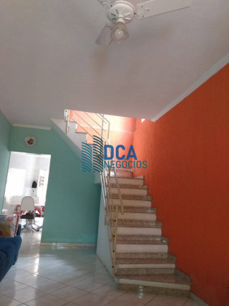 Imagem Sobrado com 3 Quartos à Venda, 140 m² em Parque São Cristóvão - Taubaté