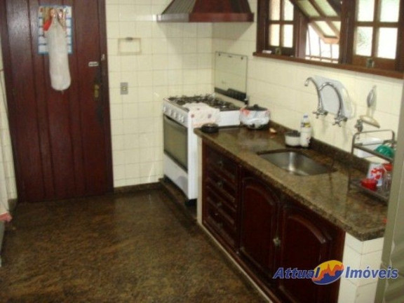 Imagem Casa com 6 Quartos à Venda, 226 m² em Comary - Teresópolis Imagem Casa com 6 Quartos à Venda, 226 m² em Comary - Teresópolis