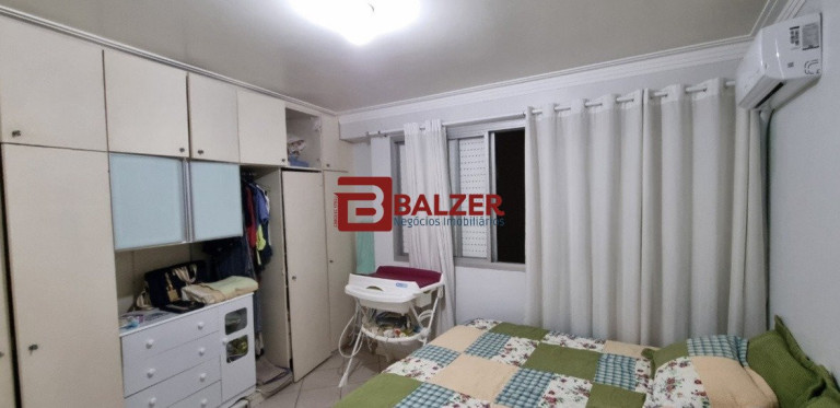 Imagem Apartamento com 1 Quarto à Venda, 61 m² em Centro - Florianópolis