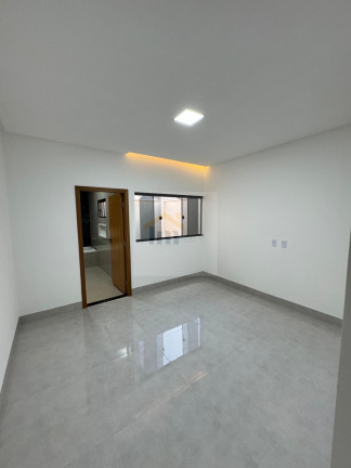 Imagem Casa com 3 Quartos à Venda, 96 m² em Residencial Barravento - Goiânia