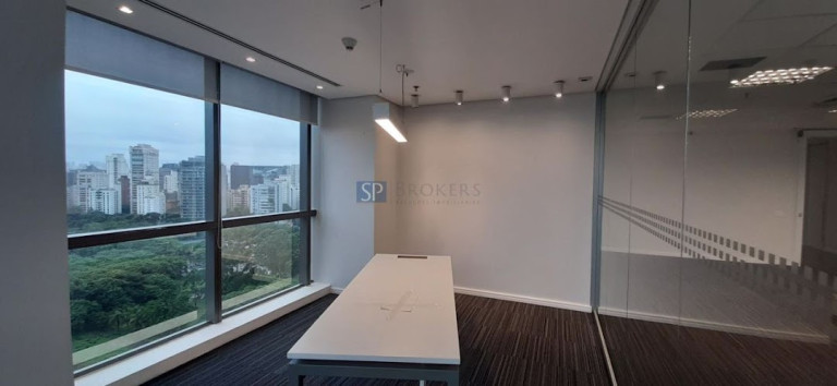 Imagem Sala Comercial para Alugar, 678 m² em Itaim Bibi - São Paulo Imagem Sala Comercial para Alugar, 678 m² em Itaim Bibi - São Paulo