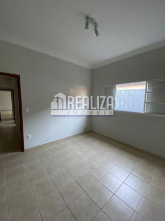 Foto do imóvel Casa com 4 Quartos à Venda, 321 m² em Estados Unidos - Uberaba