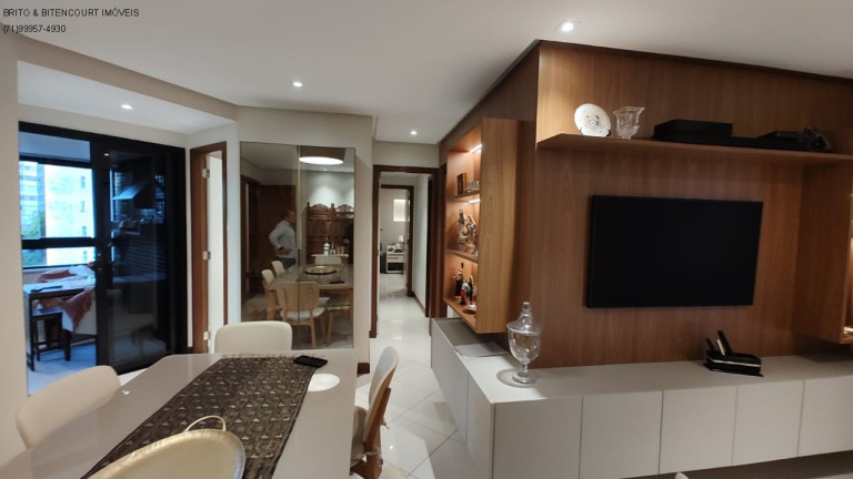 Imagem Imóvel com 3 Quartos à Venda, 132 m² em Graça - Salvador Imagem Imóvel com 3 Quartos à Venda, 132 m² em Graça - Salvador