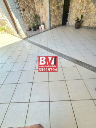 Imagem Casa com 2 Quartos à Venda, 292 m² em Vila Kosmos - Rio De Janeiro Imagem Casa com 2 Quartos à Venda, 292 m² em Vila Kosmos - Rio De Janeiro