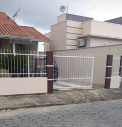 Imagem Casa com 4 Quartos à Venda, 100 m² em Universitário - Tijucas Imagem Casa com 4 Quartos à Venda, 100 m² em Universitário - Tijucas