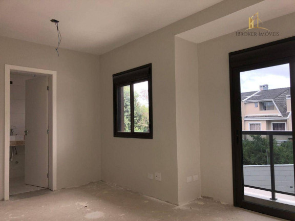 Imagem Sobrado com 3 Quartos à Venda, 178 m² em Bom Retiro - Curitiba Imagem Sobrado com 3 Quartos à Venda, 178 m² em Bom Retiro - Curitiba