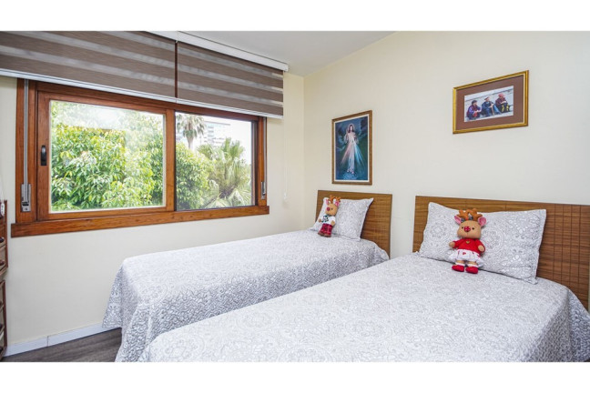 Imagem Apartamento com 3 Quartos à Venda, 120 m² em Menino Deus - Porto Alegre