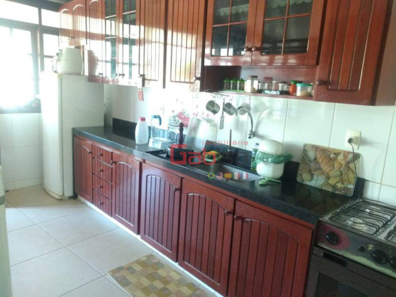 Imagem Casa com 7 Quartos à Venda, 303 m² em Balneário Das Conchas - São Pedro Da Aldeia Imagem Casa com 7 Quartos à Venda, 303 m² em Balneário Das Conchas - São Pedro Da Aldeia
