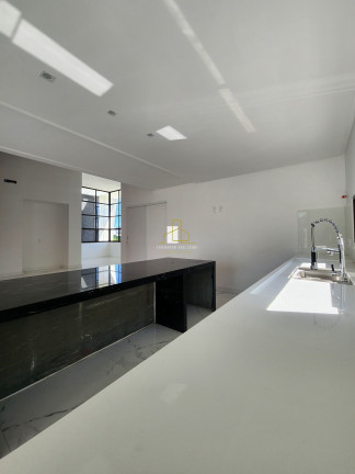 Imagem Casa com 3 Quartos à Venda, 220 m² em Alphaville Jacuhy - Serra