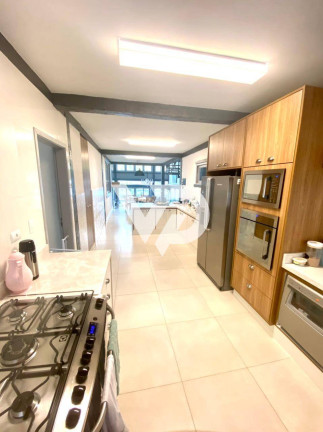 Imagem Casa com 3 Quartos à Venda, 400 m² em Alphaville - Santana De Parnaíba Imagem Casa com 3 Quartos à Venda, 400 m² em Alphaville - Santana De Parnaíba