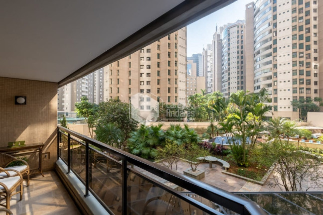 Imagem Apartamento com 3 Quartos à Venda, 120 m² em Moema - São Paulo Imagem Apartamento com 3 Quartos à Venda, 120 m² em Moema - São Paulo