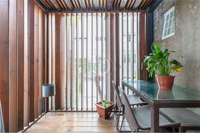 Imagem Casa com 3 Quartos à Venda, 150 m² em Jardins - São Paulo