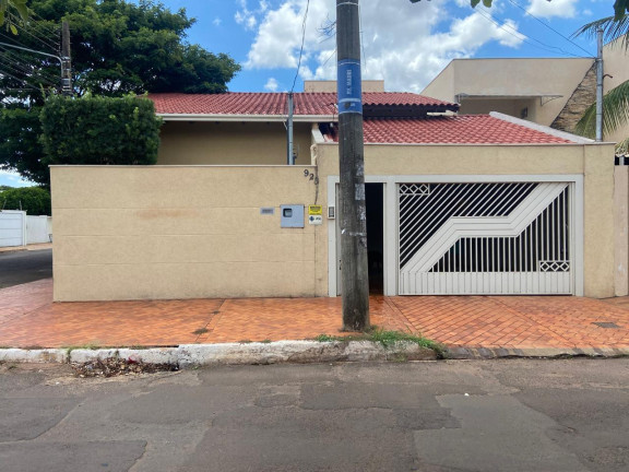 Casa com 3 Quartos à Venda, 111 m² em Vila Alba - Campo Grande
