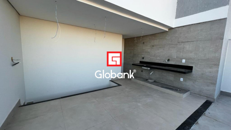 Imagem Imóvel com 3 Quartos à Venda, 260 m² em Jardim Panorama - Montes Claros Imagem Imóvel com 3 Quartos à Venda, 260 m² em Jardim Panorama - Montes Claros