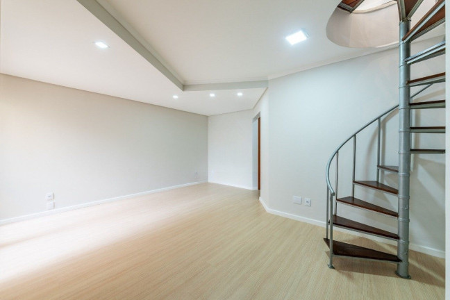 Imagem Cobertura com 2 Quartos à Venda, 135 m² em Mont Serrat - Porto Alegre Imagem Cobertura com 2 Quartos à Venda, 135 m² em Mont Serrat - Porto Alegre