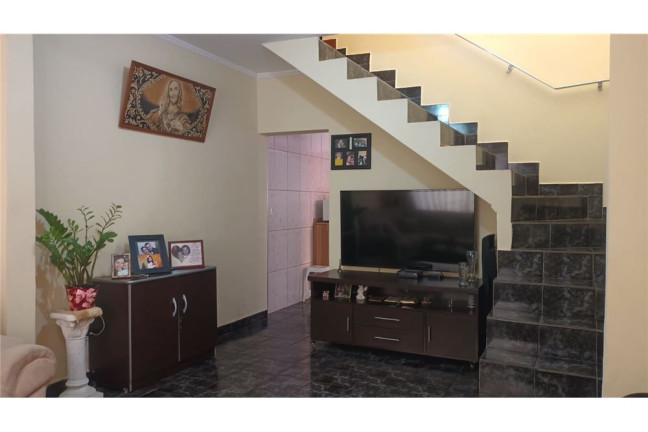 Imagem Casa com 2 Quartos à Venda, 190 m² em Jardim Moreira - Guarulhos Imagem Casa com 2 Quartos à Venda, 190 m² em Jardim Moreira - Guarulhos