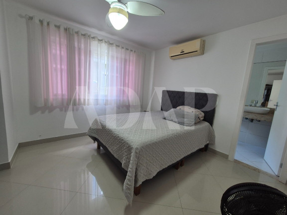 Imagem Casa com 3 Quartos à Venda, 233 m² em Vargem Pequena - Rio De Janeiro Imagem Casa com 3 Quartos à Venda, 233 m² em Vargem Pequena - Rio De Janeiro