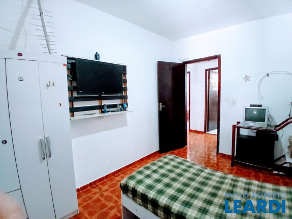 Imagem Casa com 6 Quartos à Venda, 228 m² em Vila Apiaí - Santo André Imagem Casa com 6 Quartos à Venda, 228 m² em Vila Apiaí - Santo André