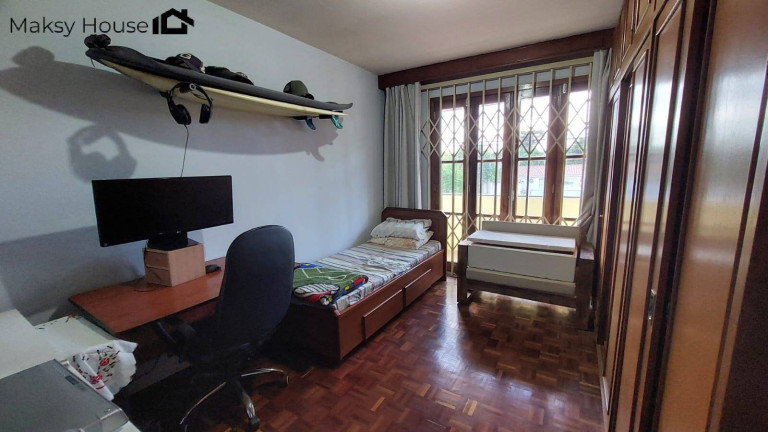 Imagem Casa com 4 Quartos à Venda,  em Boqueirão - Curitiba