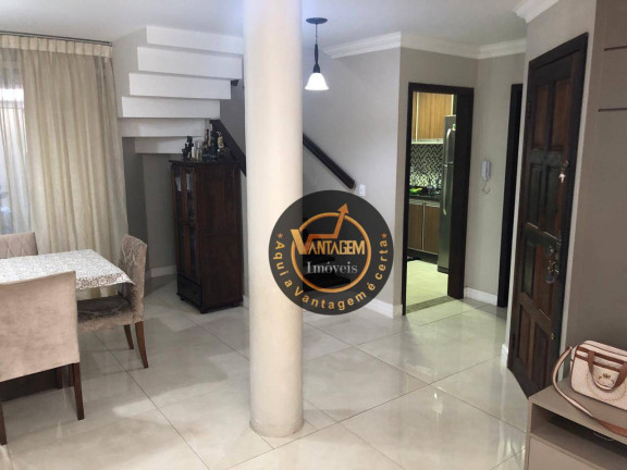 Imagem Sobrado com 3 Quartos à Venda, 131 m² em Hauer - Curitiba
