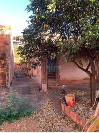 Imagem Terreno à Venda, 240 m² em Santa Lucia - Montes Claros Imagem Terreno à Venda, 240 m² em Santa Lucia - Montes Claros