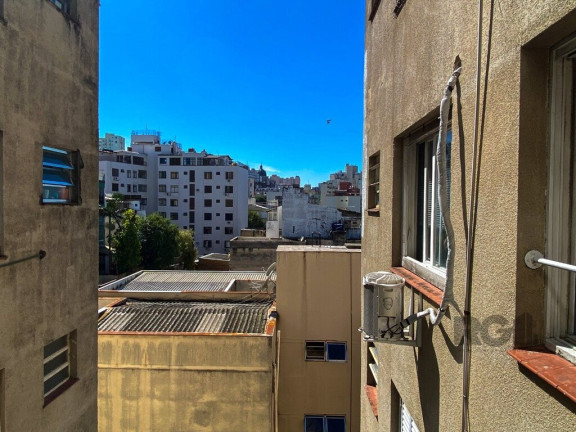 Imagem Imóvel com 1 Quarto à Venda, em Centro Histórico - Porto Alegre Imagem Imóvel com 1 Quarto à Venda, em Centro Histórico - Porto Alegre