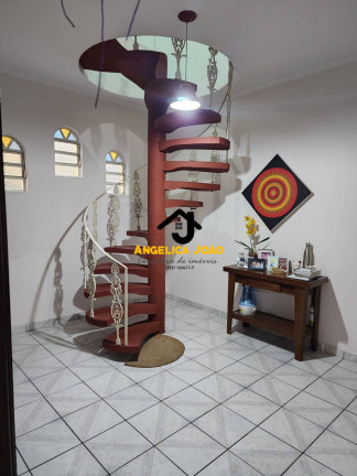 Imagem Casa com 4 Quartos à Venda, 271 m² em São Jorge - Santos Imagem Casa com 4 Quartos à Venda, 271 m² em São Jorge - Santos