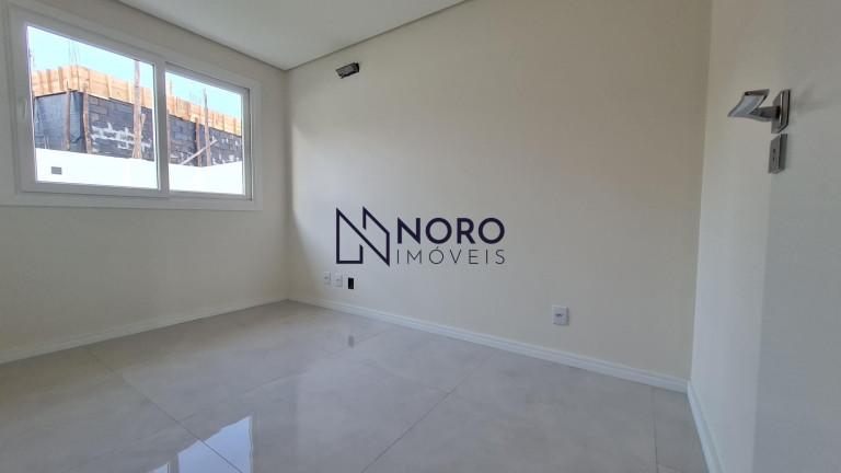 Imagem Casa de Condomínio com 3 Quartos à Venda, 220 m² em Tomazetti - Santa Maria Imagem Casa de Condomínio com 3 Quartos à Venda, 220 m² em Tomazetti - Santa Maria