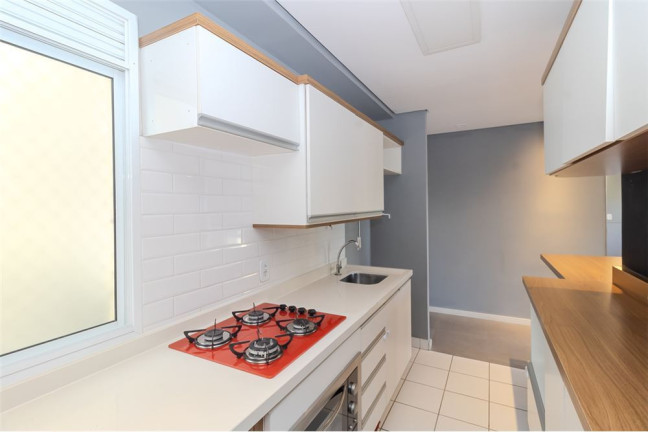 Imagem Apartamento com 3 Quartos à Venda, 70 m² em Humaitá - Porto Alegre Imagem Apartamento com 3 Quartos à Venda, 70 m² em Humaitá - Porto Alegre