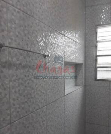 Imagem Casa com 1 Quarto à Venda, 72 m² em Aruan - Caraguatatuba