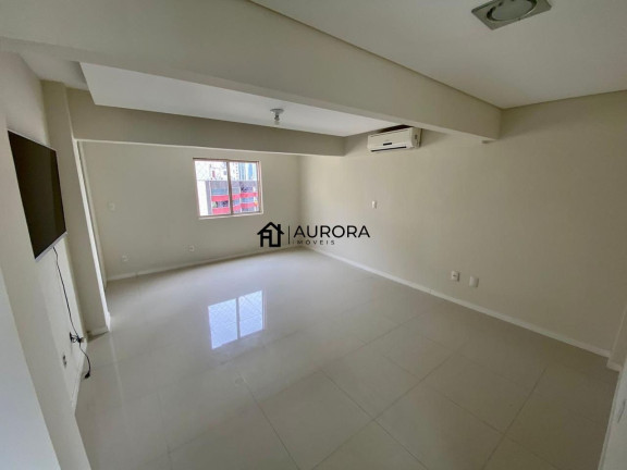 Imagem Cobertura com 4 Quartos à Venda, 200 m² em Centro - Balneário Camboriú
