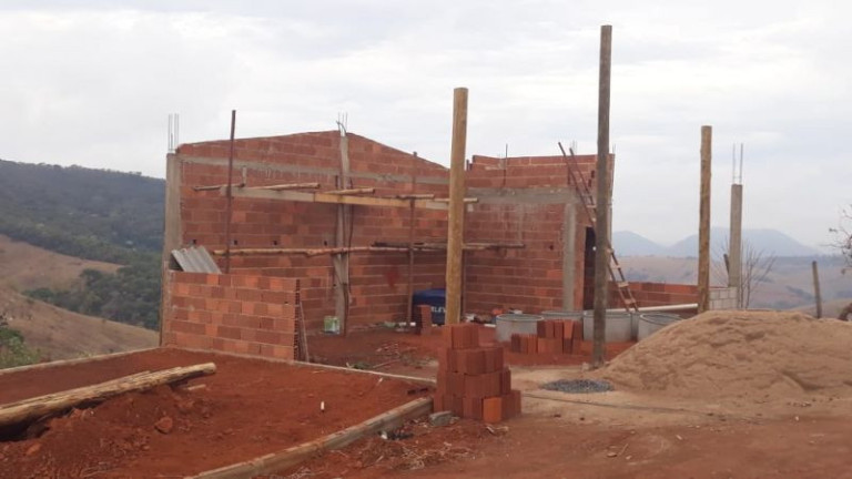 Imagem Chácara à Venda, 1.960 m² Imagem Chácara à Venda, 1.960 m²