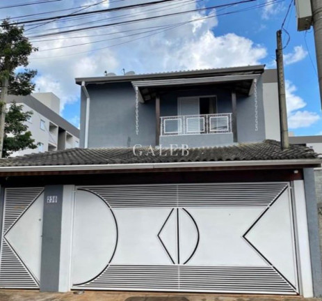 Casa com 3 Quartos à Venda, 221 m² em Nova Atibaia - Atibaia