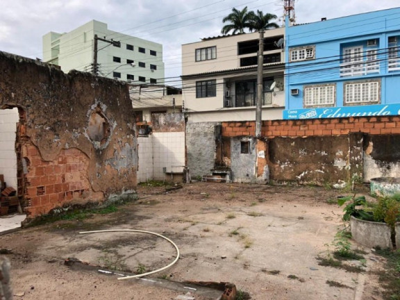Imagem Terreno à Venda, 670 m² em Centro - Macaé Imagem Terreno à Venda, 670 m² em Centro - Macaé