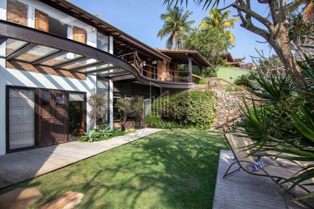 Imagem Casa com 9 Quartos à Venda, 434 m² em Ferradura - Armação Dos Búzios