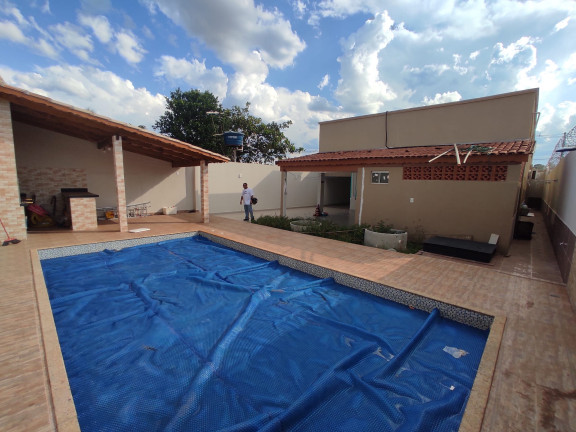 Imagem Casa com 3 Quartos à Venda, 275 m² em Jardim Canedo 1 - Senador Canedo Imagem Casa com 3 Quartos à Venda, 275 m² em Jardim Canedo 1 - Senador Canedo