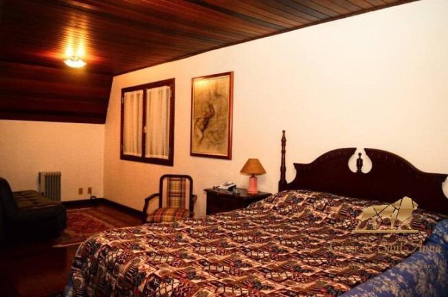 Casa com 5 Quartos à Venda, 300 m² em Alto Da Boa Vista - Campos Do Jordão