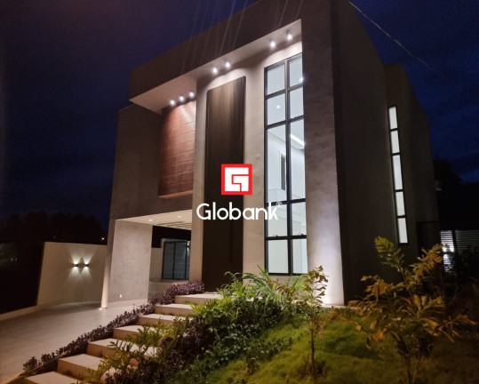 Casa com 4 Quartos à Venda,  em Ibituruna - Montes Claros