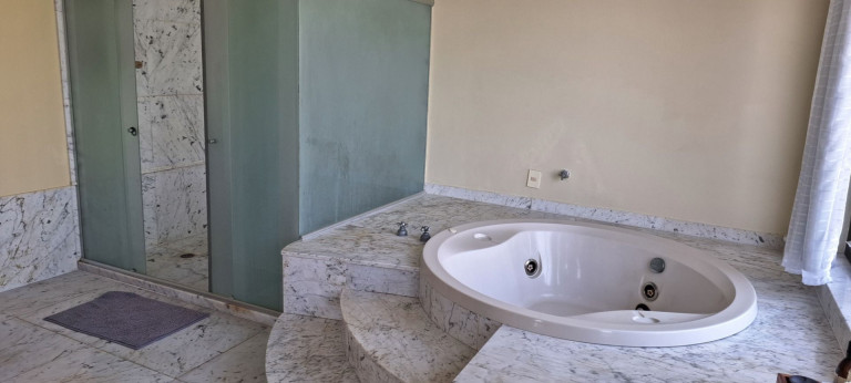 Imagem Casa com 5 Quartos à Venda, 400 m² em Buraquinho - Lauro De Freitas Imagem Casa com 5 Quartos à Venda, 400 m² em Buraquinho - Lauro De Freitas