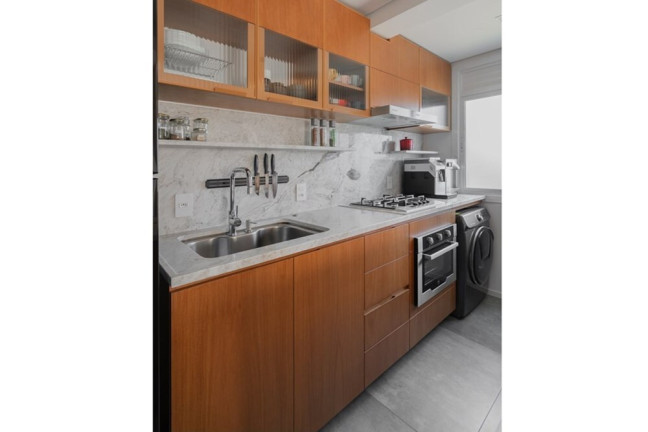 Imagem Imóvel com 2 Quartos à Venda, 67 m² em Vila Ipiranga - Porto Alegre