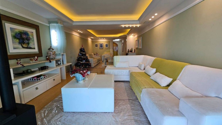 Imagem Apartamento com 3 Quartos à Venda, 256 m² em Pioneiros - Balneário Camboriú