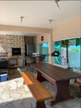 Imagem Casa com 4 Quartos para Temporada,  em Bal. Nereidas - Guaratuba