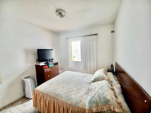 Imagem Casa com 4 Quartos à Venda, 130 m² em Parque Industrial - São José Dos Campos Imagem Casa com 4 Quartos à Venda, 130 m² em Parque Industrial - São José Dos Campos