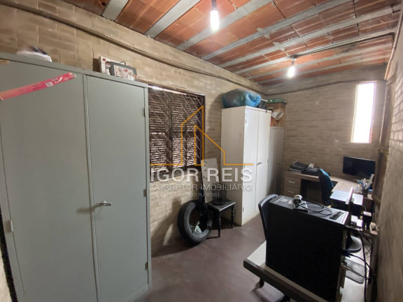 Imagem Casa com 5 Quartos à Venda, em Parque Turf Club - Campos Dos Goytacazes Imagem Casa com 5 Quartos à Venda, em Parque Turf Club - Campos Dos Goytacazes
