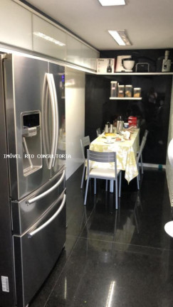 Imagem Casa com 5 Quartos à Venda, 700 m² em Rio De Janeiro Imagem Casa com 5 Quartos à Venda, 700 m² em Rio De Janeiro