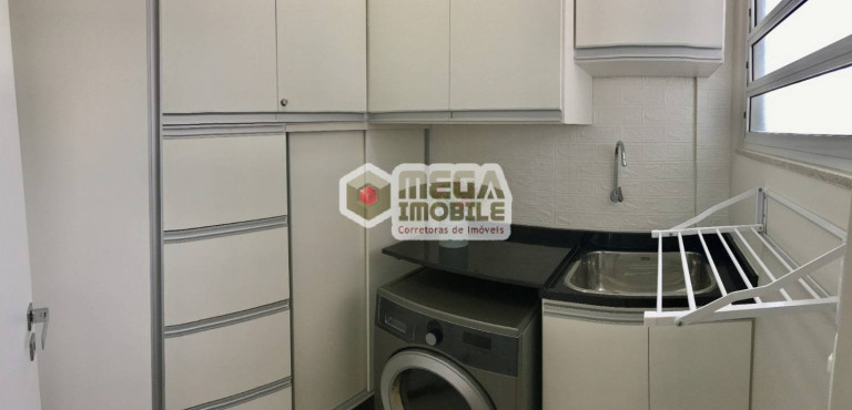 Imagem Apartamento com 2 Quartos à Venda, 90 m² em Centro - Florianópolis Imagem Apartamento com 2 Quartos à Venda, 90 m² em Centro - Florianópolis