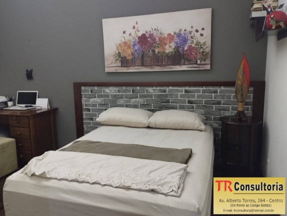 Imagem Casa com 3 Quartos à Venda, 1.700 m² em Turf Club - Campos Dos Goytacazes
